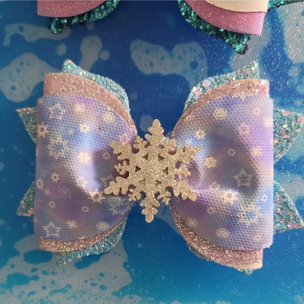 Custom DISNEY PRINCESSES & HANDMADE Hair Bows